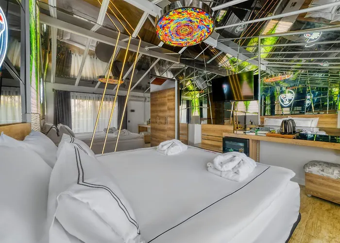 Hotel Illusion & Clubhotel - Adults Only