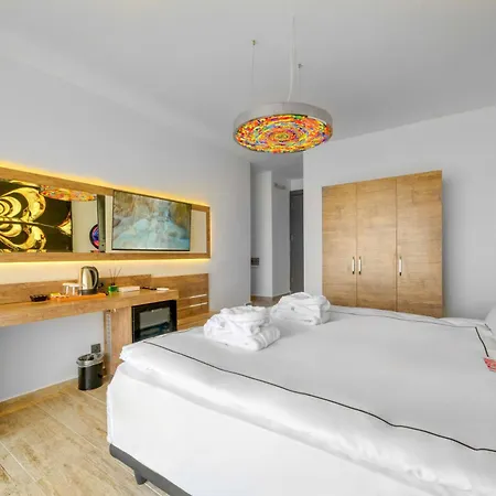 Illusion & Clubhotel - Adults Only Hotel